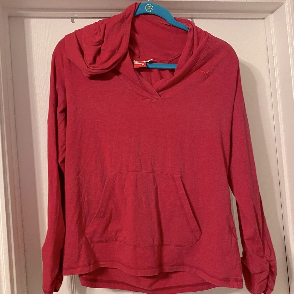 Pink hooded long sleeve active wear